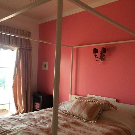 Sunny Suites Golf And Free Parking Guest House Лиссабон Экстерьер фото